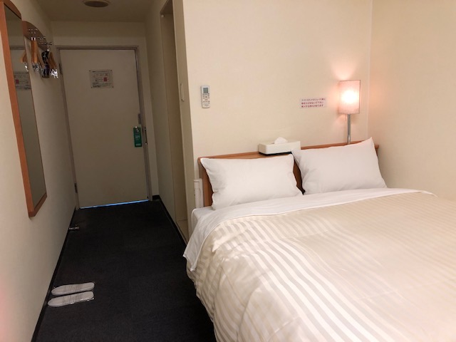 博多のサンビジネスホテル ダブルルーム
